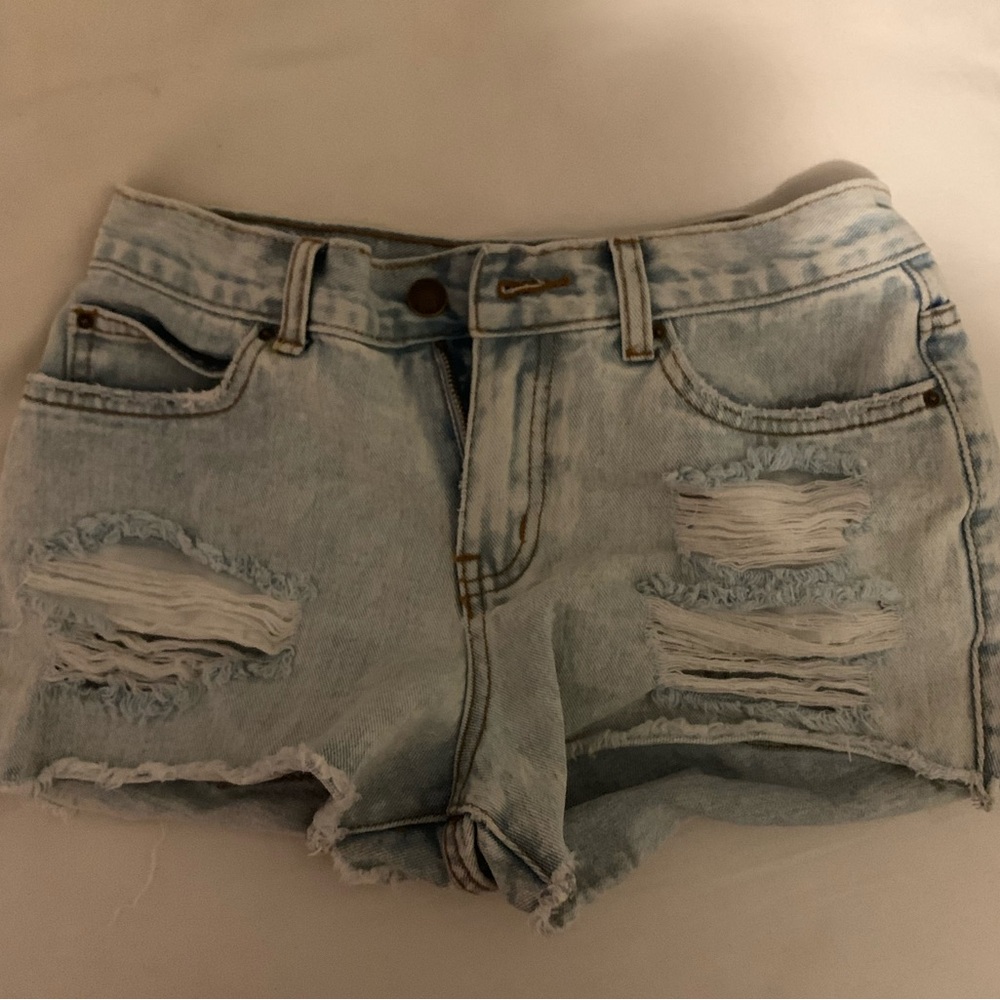 Billabong light wash jean shorts